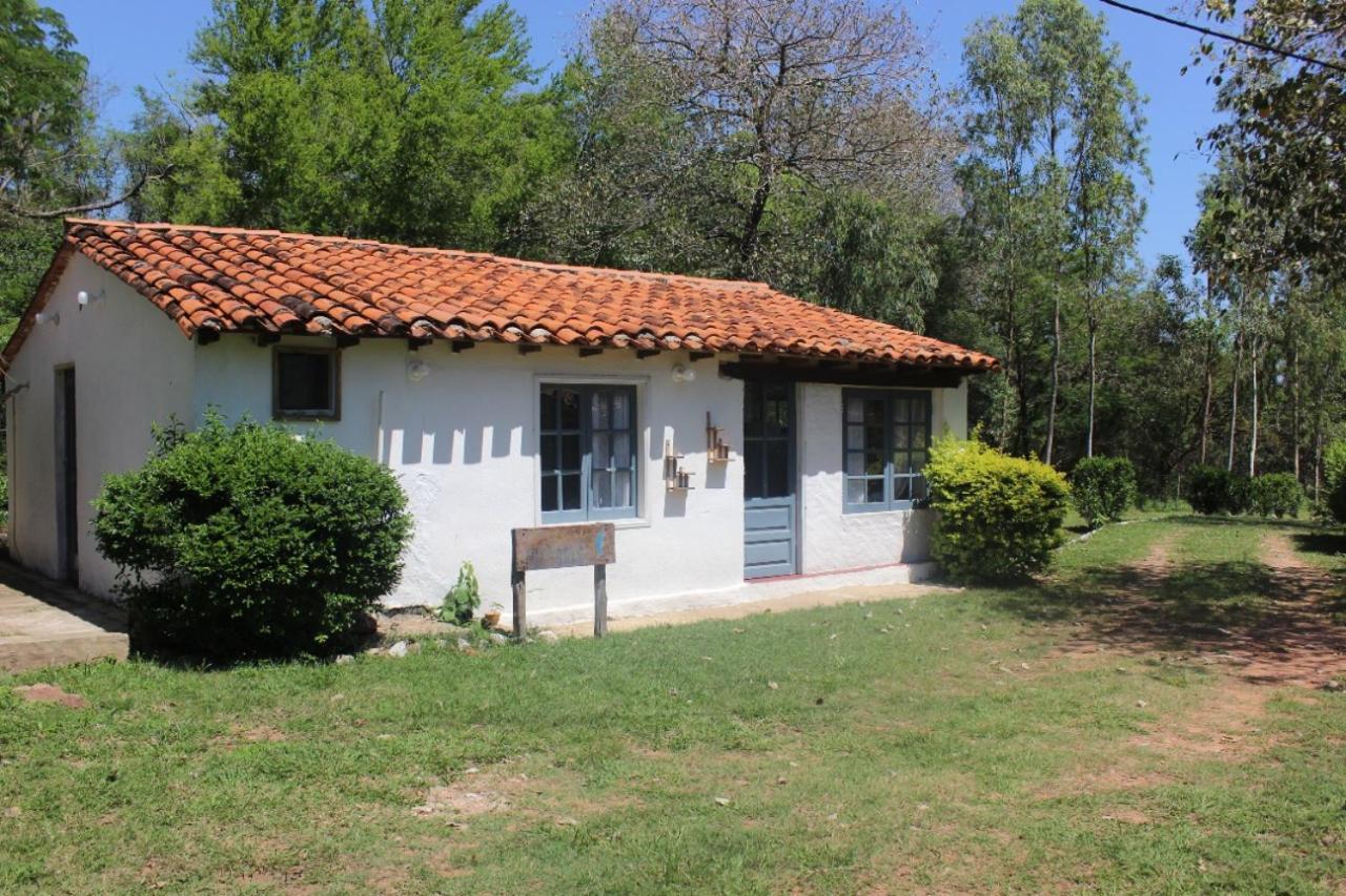 Posada San Miguel Paraguari Eksteriør billede