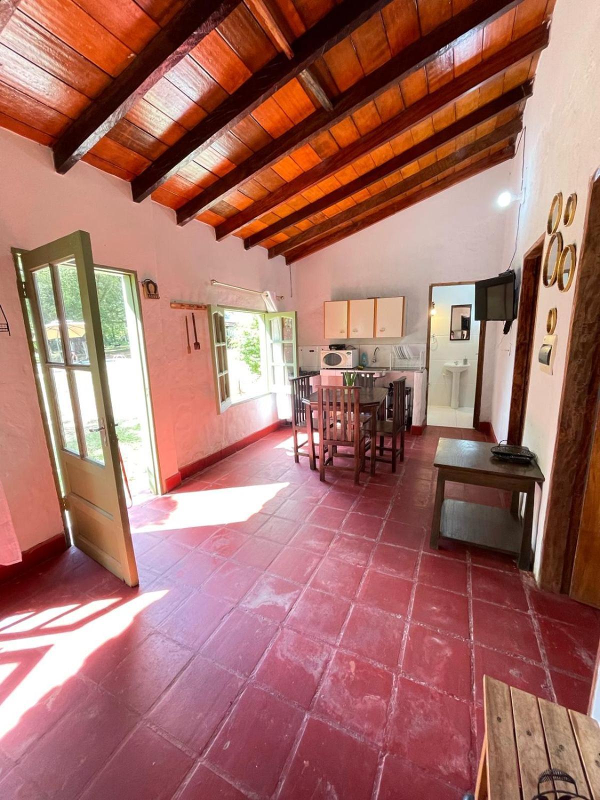 Posada San Miguel Paraguari Eksteriør billede